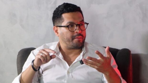Entre disfraces y fantasías