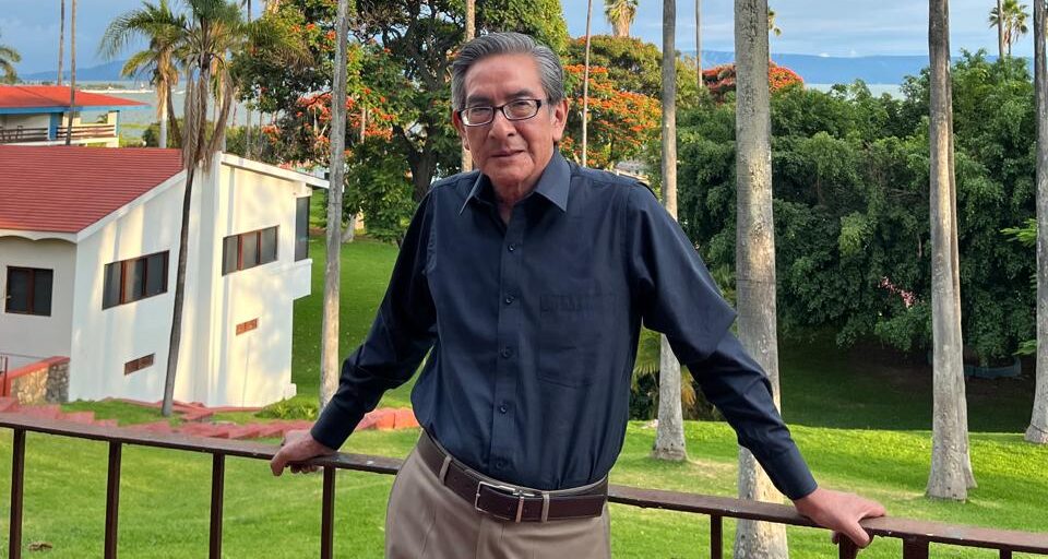 Reconocimiento a José Luis Martínez